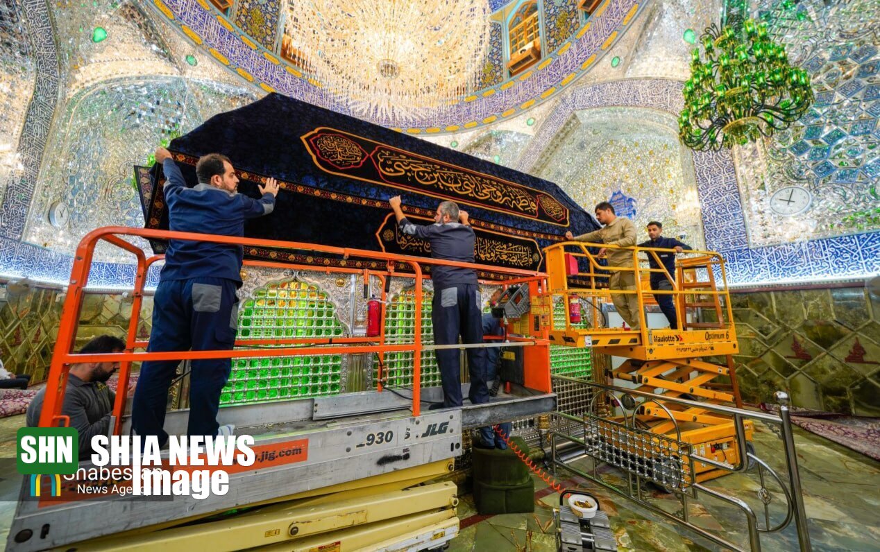 آستان مطهر علوی در آستانه ایام فاطمیه سیاه پوش شد آستان مطهر علوی در آستانه ایام فاطمیه سیاه پوش شد