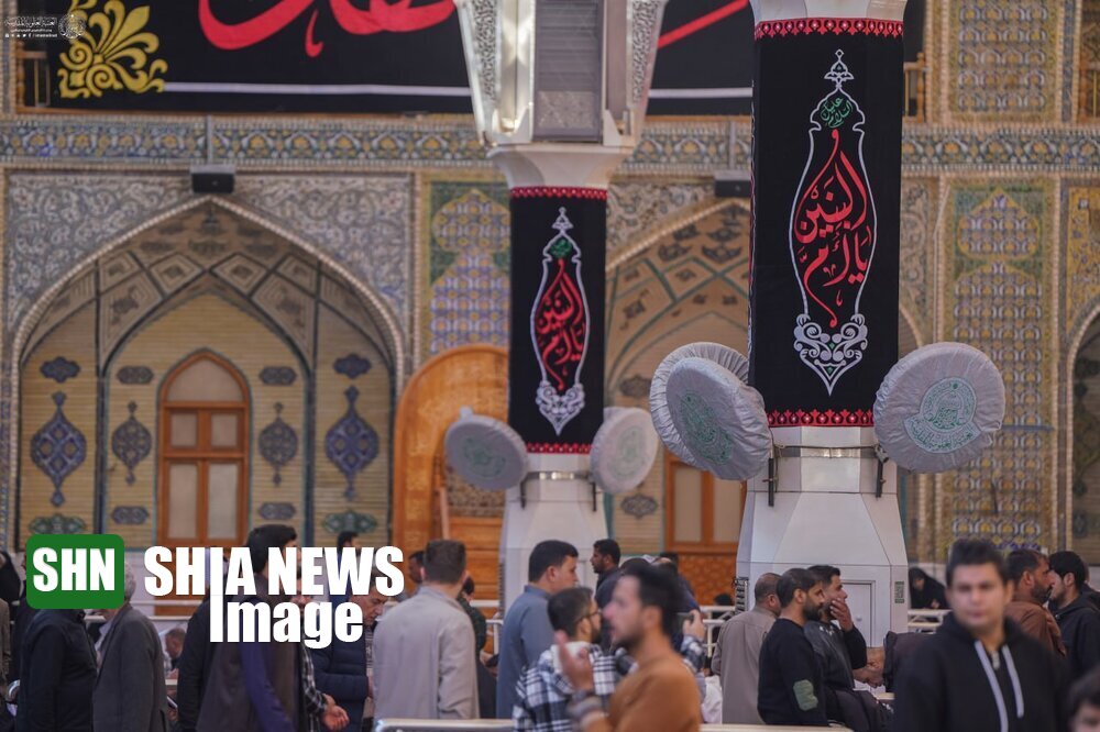تصاویر/ نصب کتبیههای عزاداری در حرم امیر مؤمنان (ع) تصاویر/ نصب کتبیههای عزاداری در حرم امیر مؤمنان (ع)