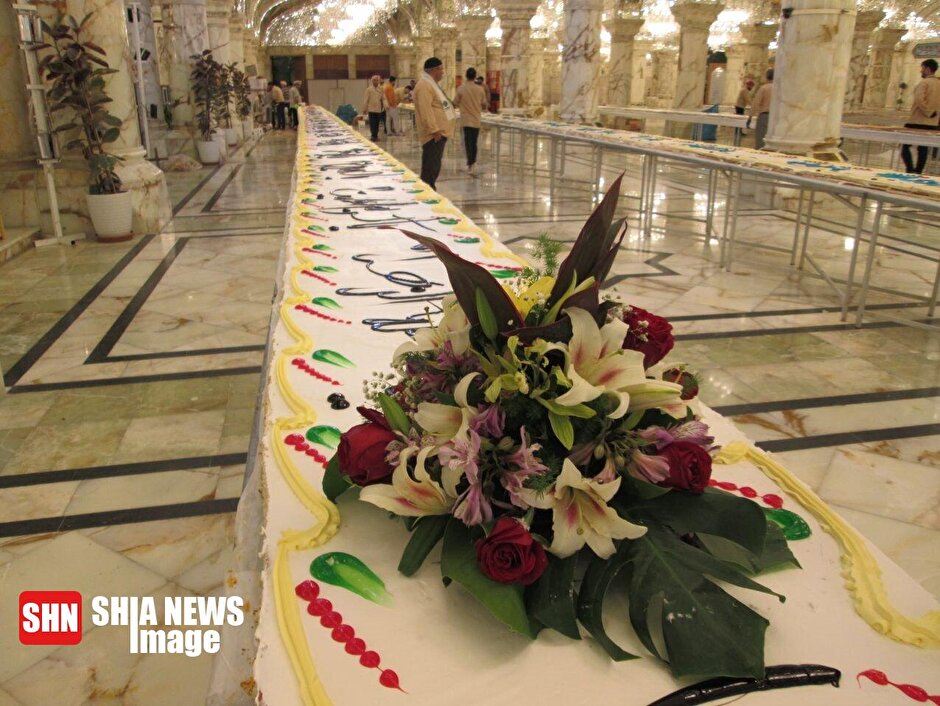فیلم | بزرگ‌ترین کیک تاریخ نجف در حرم امیرالمؤمنین(ع)