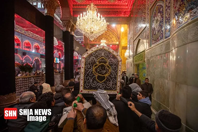 تشییع پیکر نمادین حضرت زینب (س) در کربلای معلی