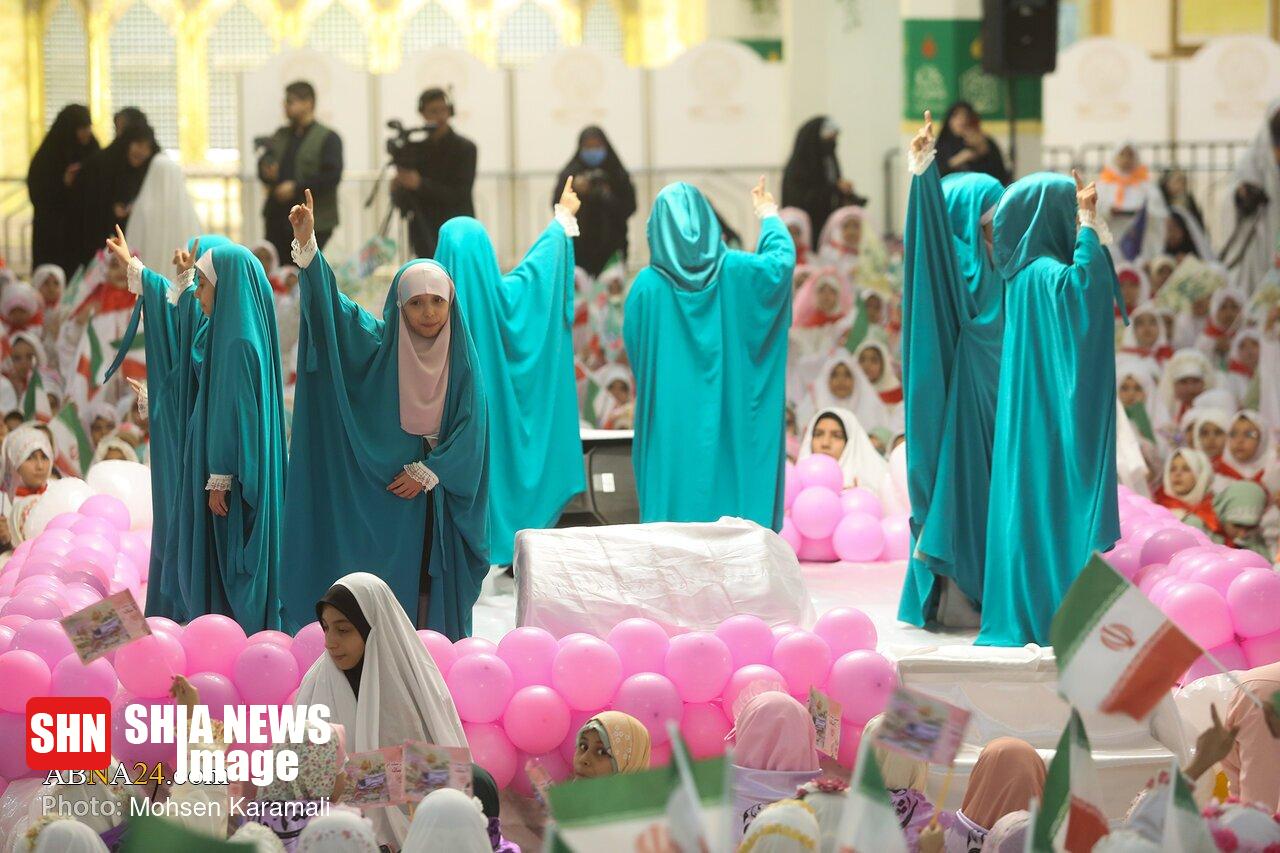 مراسم جشن تکلیف دو هزار دختر در حرم حضرت فاطمه معصومه(س)