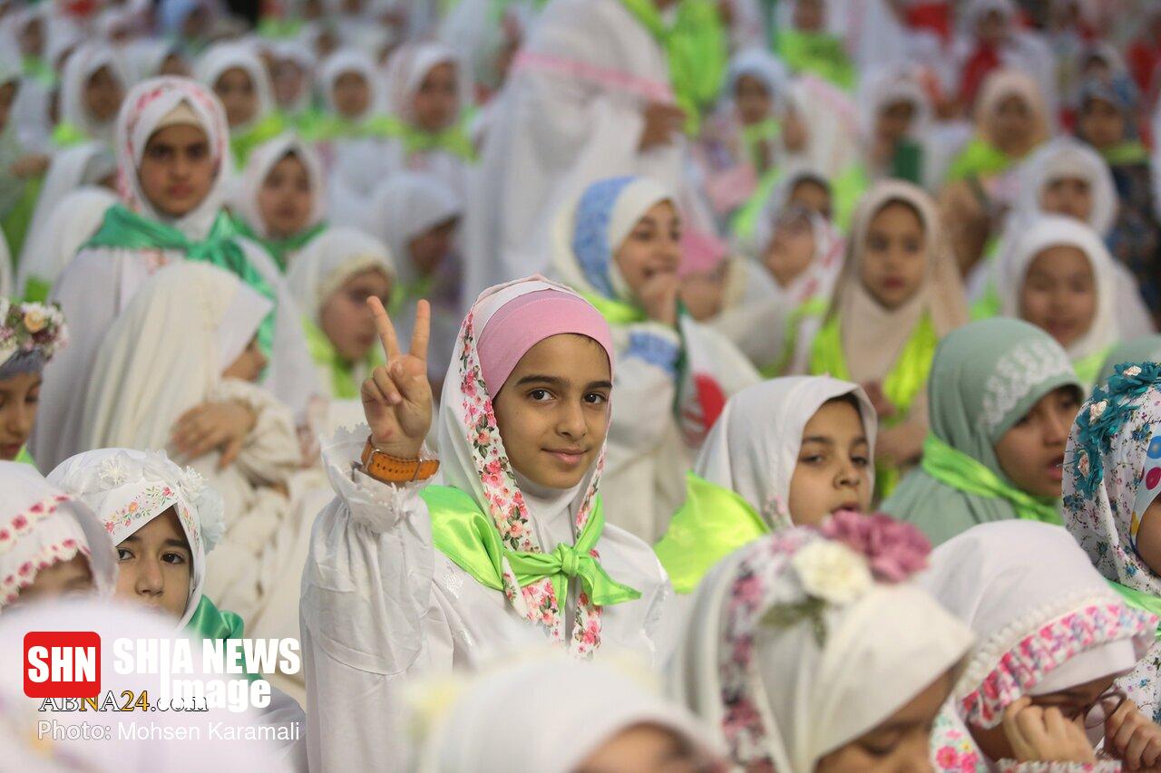 مراسم جشن تکلیف دو هزار دختر در حرم حضرت فاطمه معصومه(س)