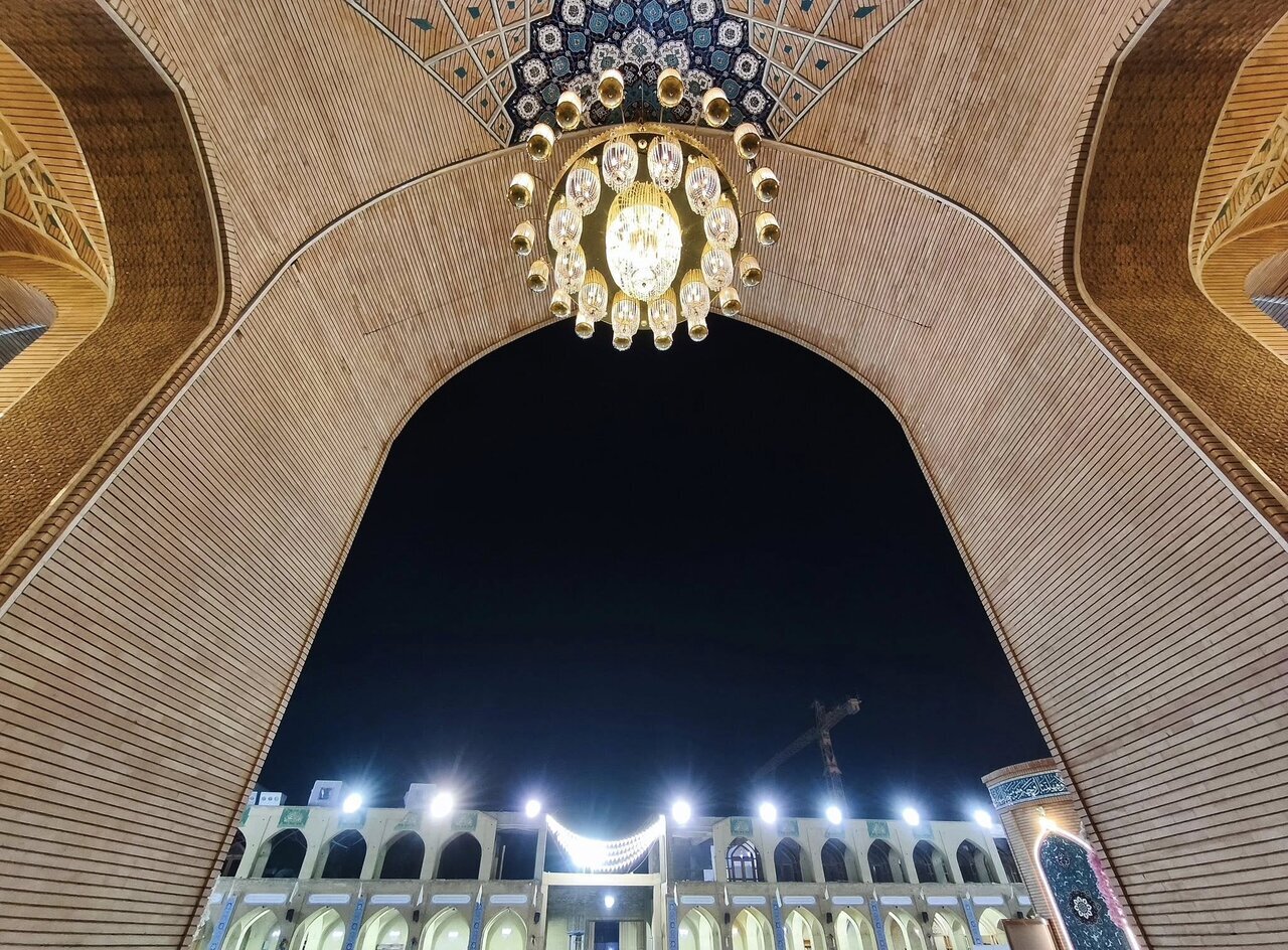 تصاویر | آذین‌بندی مسجدسهله در آستانه نیمه‌شعبان