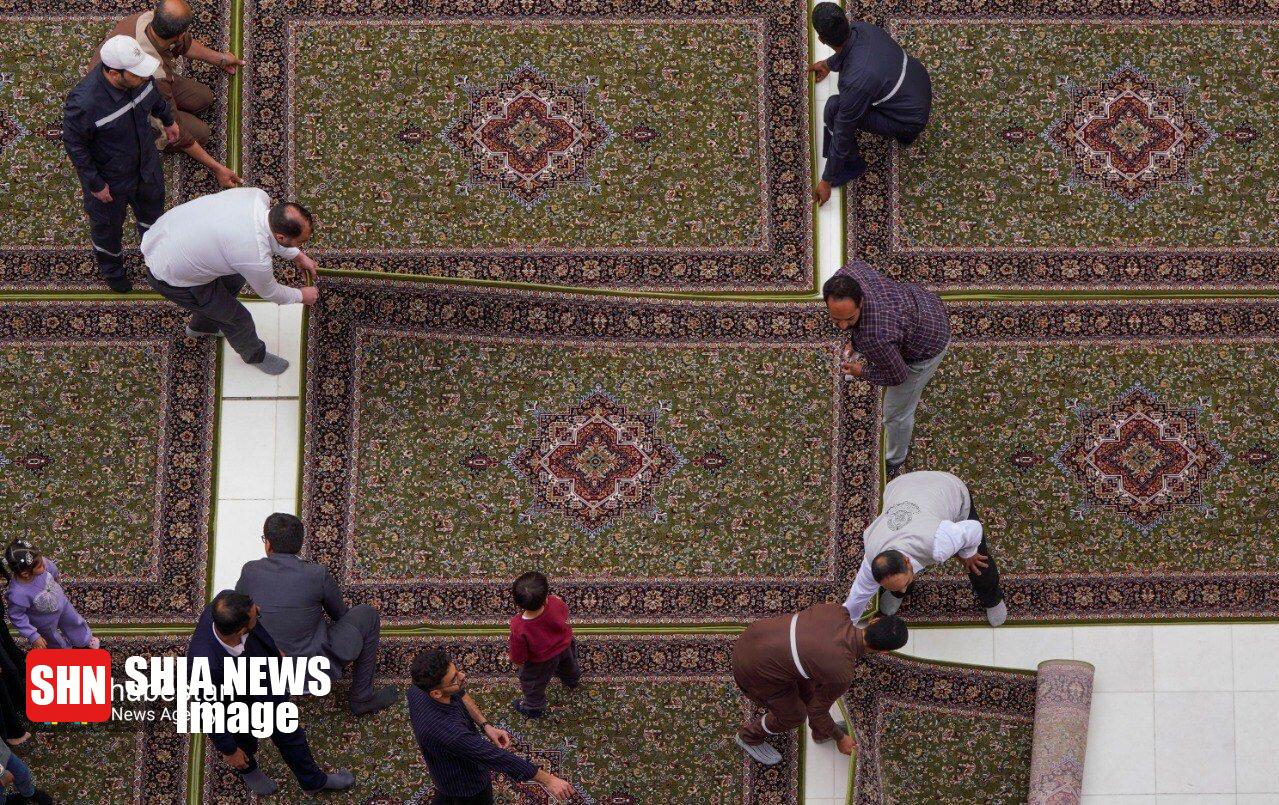 حرم امیرالمؤمنین (ع) با فرش‌های جدید فاخر مزین شد