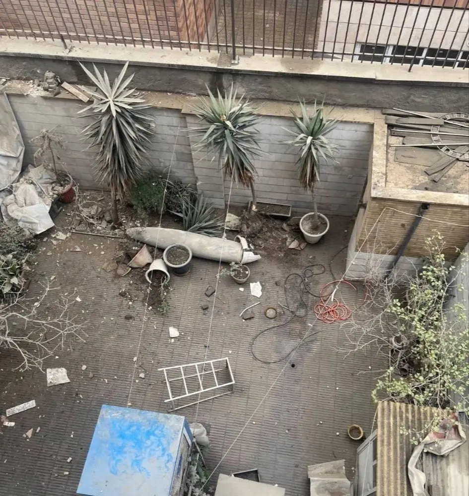تصویر باورنکردنی از موشک فرود آمده در تهران تصویر باورنکردنی از موشک فرود آمده در تهران