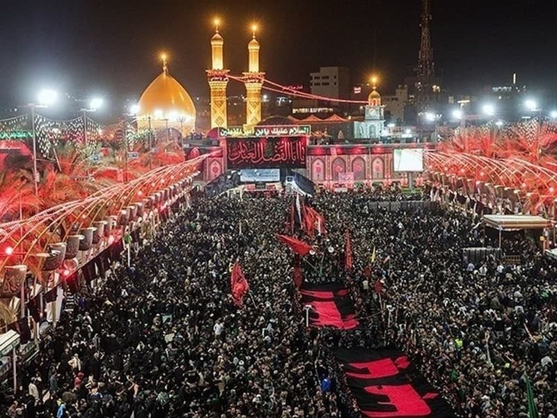 برنامه ریزی سفر ۳ روزه به مشهد برای محرم ۱۴۰۴ صحن حرم امام رضا (ع)