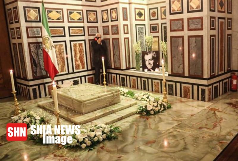 تصویر فردی که محمد رضا پهلوی را غسل و کفن نمود و به روش شیعی دفن نمود تصویر فردی که محمد رضا پهلوی را غسل و کفن نمود و به روش شیعی دفن نمود