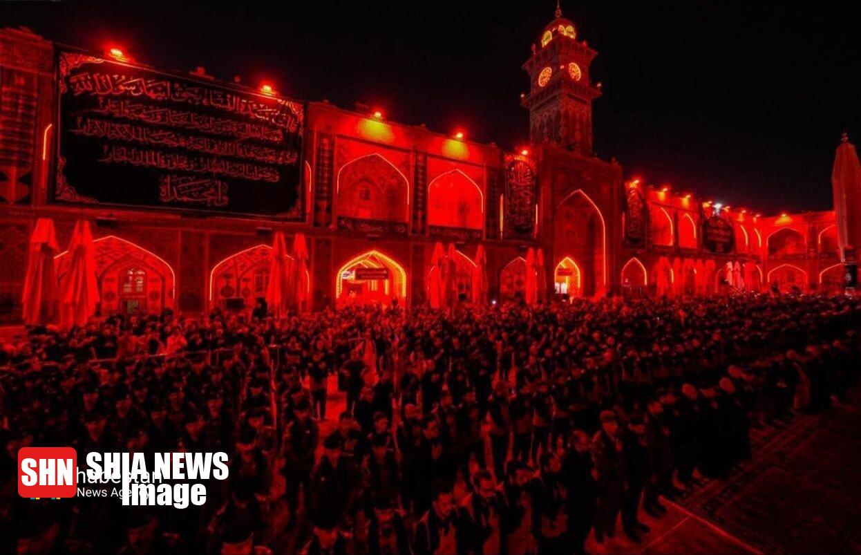 برافراشته شدن پرچم عزا در حرم امیرالمومنین(ع)