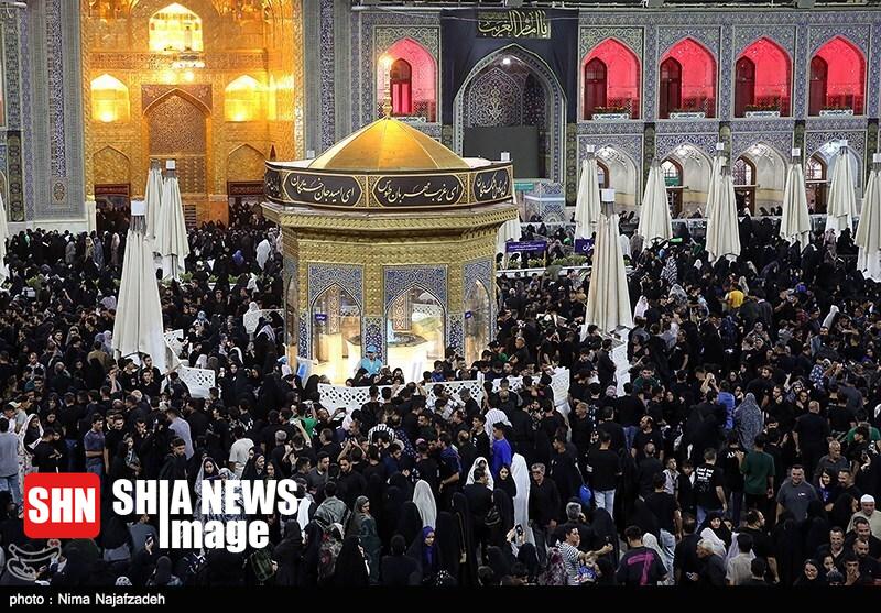 حضور میلیونی زائران در حرم امام رضا(ع)