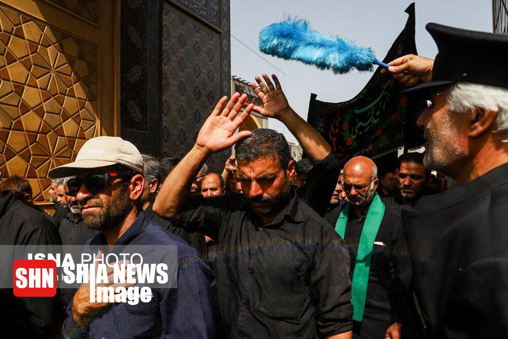 عزاداری شهادت امام رضا (ع) در حرم مطهر رضوی عزاداری شهادت امام رضا (ع) در حرم مطهر رضوی