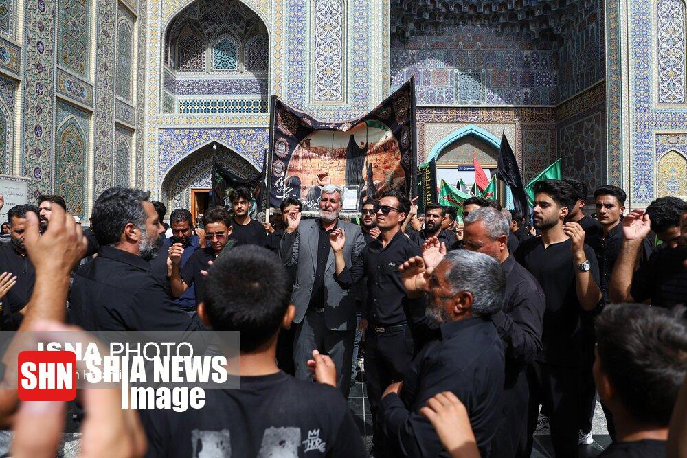 عزاداری شهادت امام رضا (ع) در حرم مطهر رضوی عزاداری شهادت امام رضا (ع) در حرم مطهر رضوی
