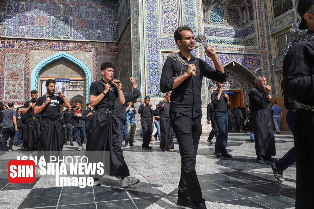 عزاداری شهادت امام رضا (ع) در حرم مطهر رضوی عزاداری شهادت امام رضا (ع) در حرم مطهر رضوی