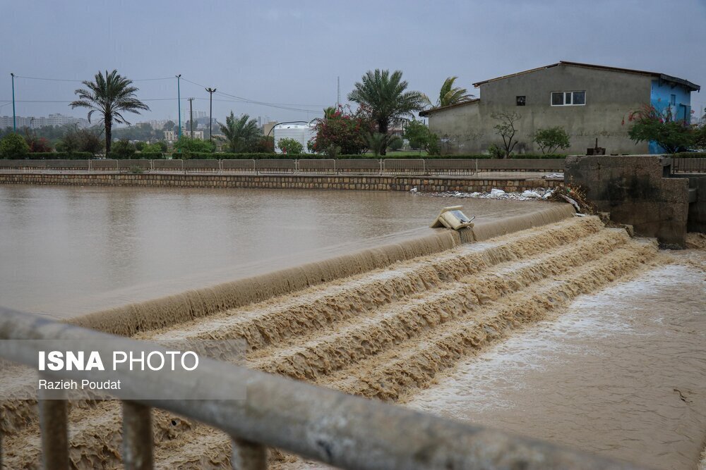 تصاویری از سیل و آبگرفتگی در بندرعباس
