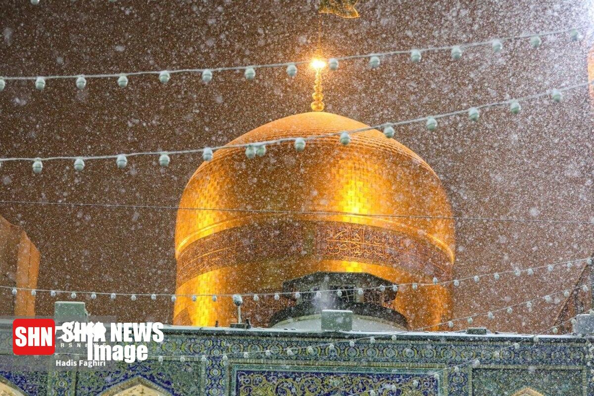 تصاویر | بارش برف در حرم امام رضا (علیه السلام)