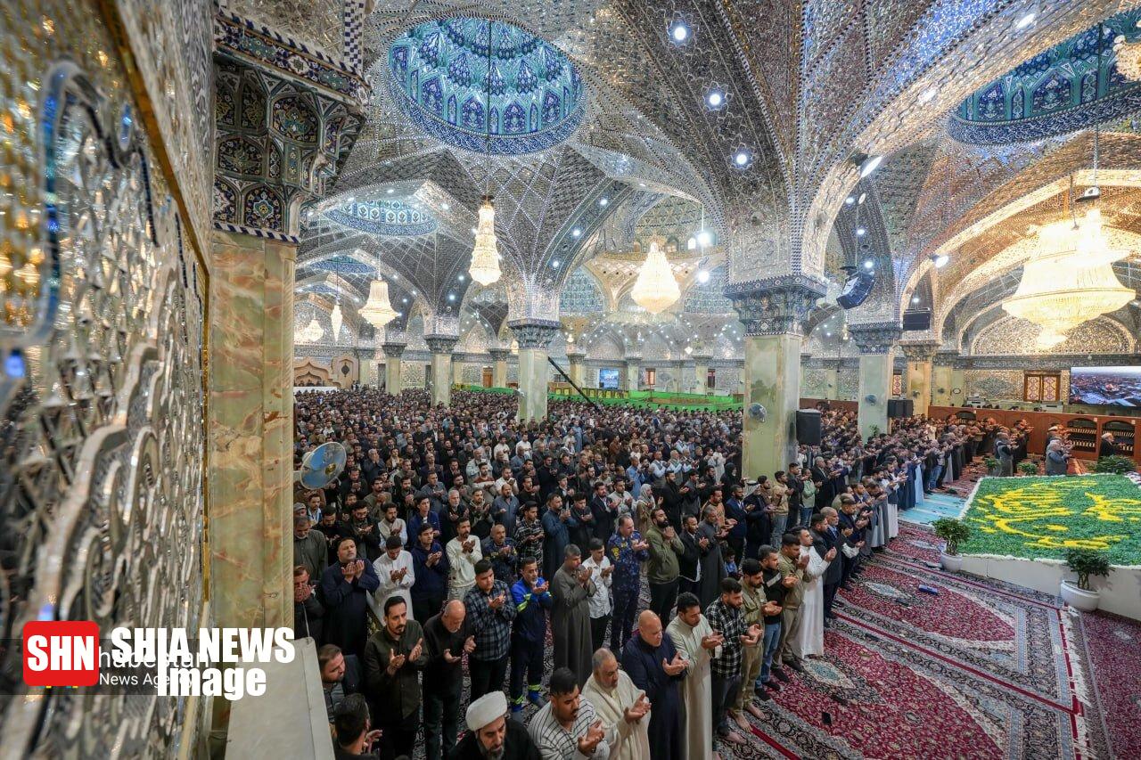اقامه نماز عید فطر در حرمین عسکریین (ع) اقامه نماز عید فطر در حرمین عسکریین (ع)