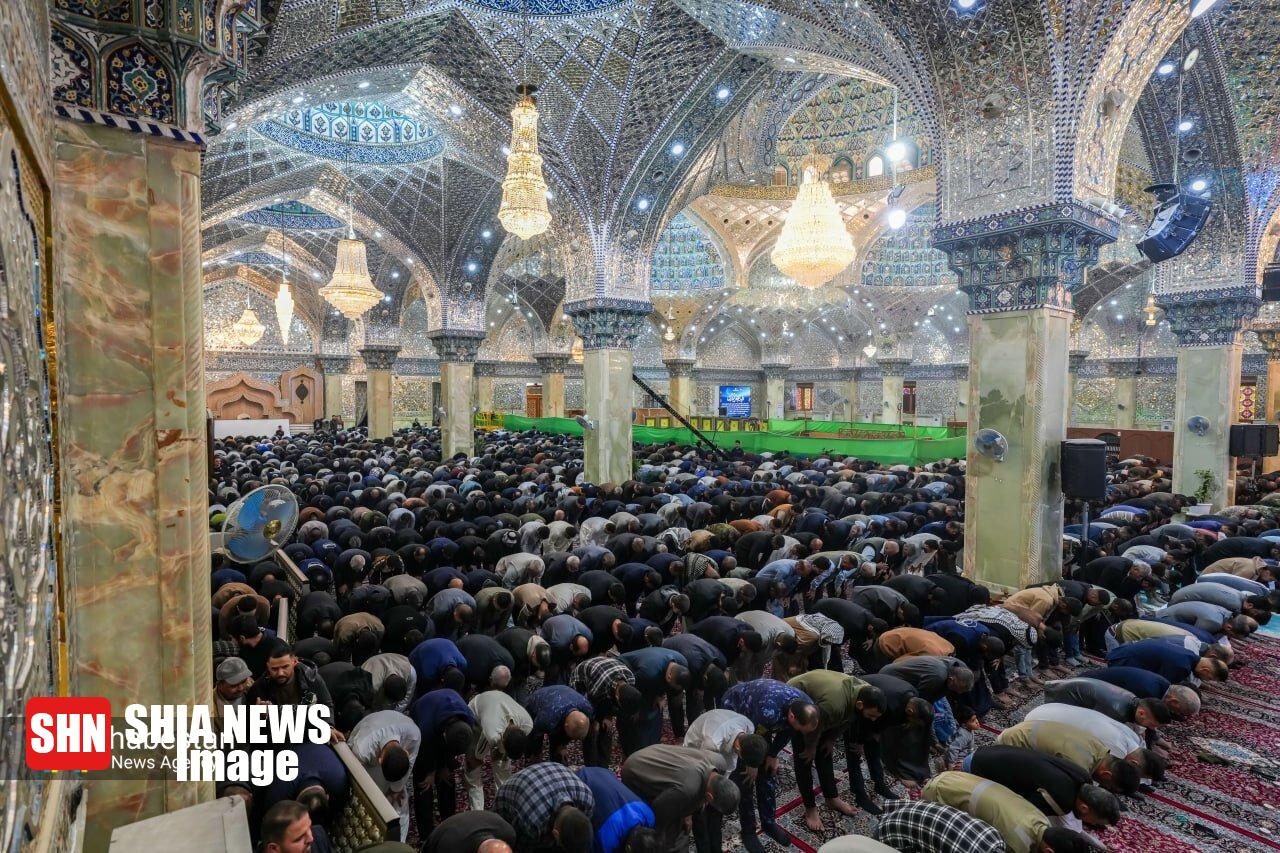 اقامه نماز عید فطر در حرمین عسکریین (ع) اقامه نماز عید فطر در حرمین عسکریین (ع)