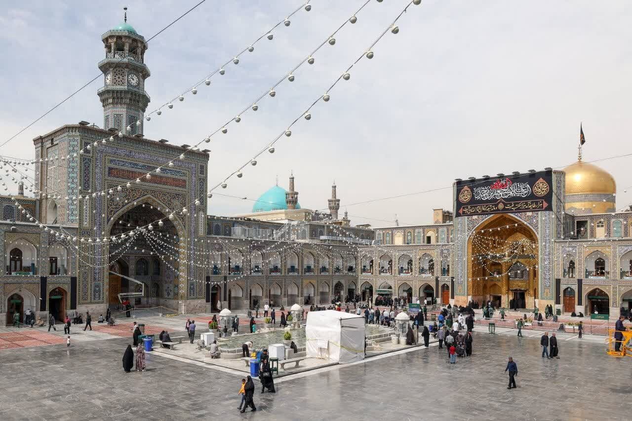 حرم امام رضا(ع) در آستانه ایام شهادت رئیس مذهب شیعه حرم امام رضا(ع) در آستانه ایام شهادت رئیس مذهب شیعه