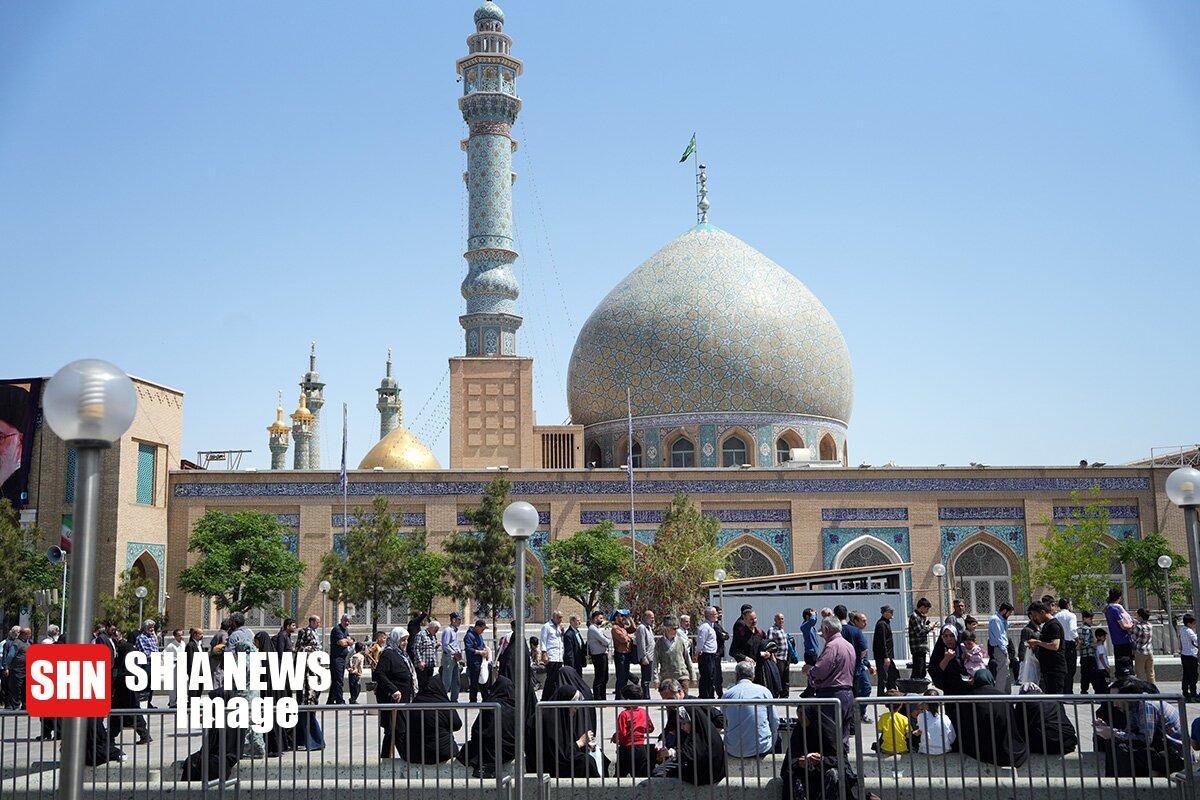 زائران حرم کریمه اهلبیت(س) در سالروز میلاد امام رضا(ع) زائران حرم کریمه اهلبیت(س) در سالروز میلاد امام رضا(ع)
