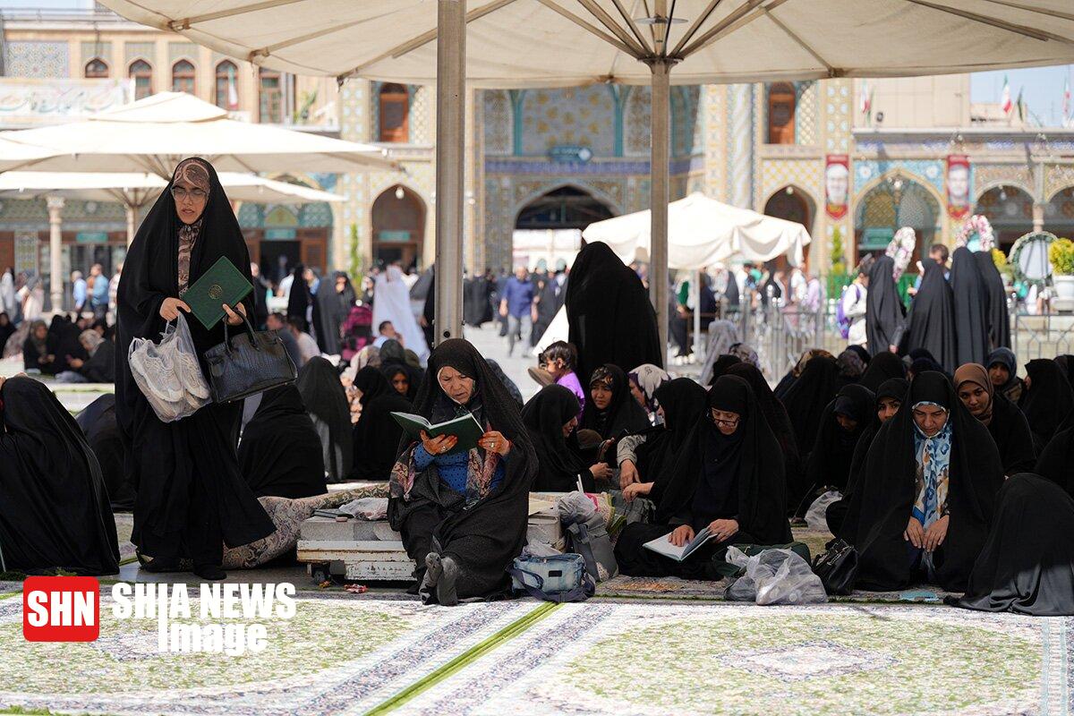 زائران حرم کریمه اهلبیت(س) در سالروز میلاد امام رضا(ع) زائران حرم کریمه اهلبیت(س) در سالروز میلاد امام رضا(ع)