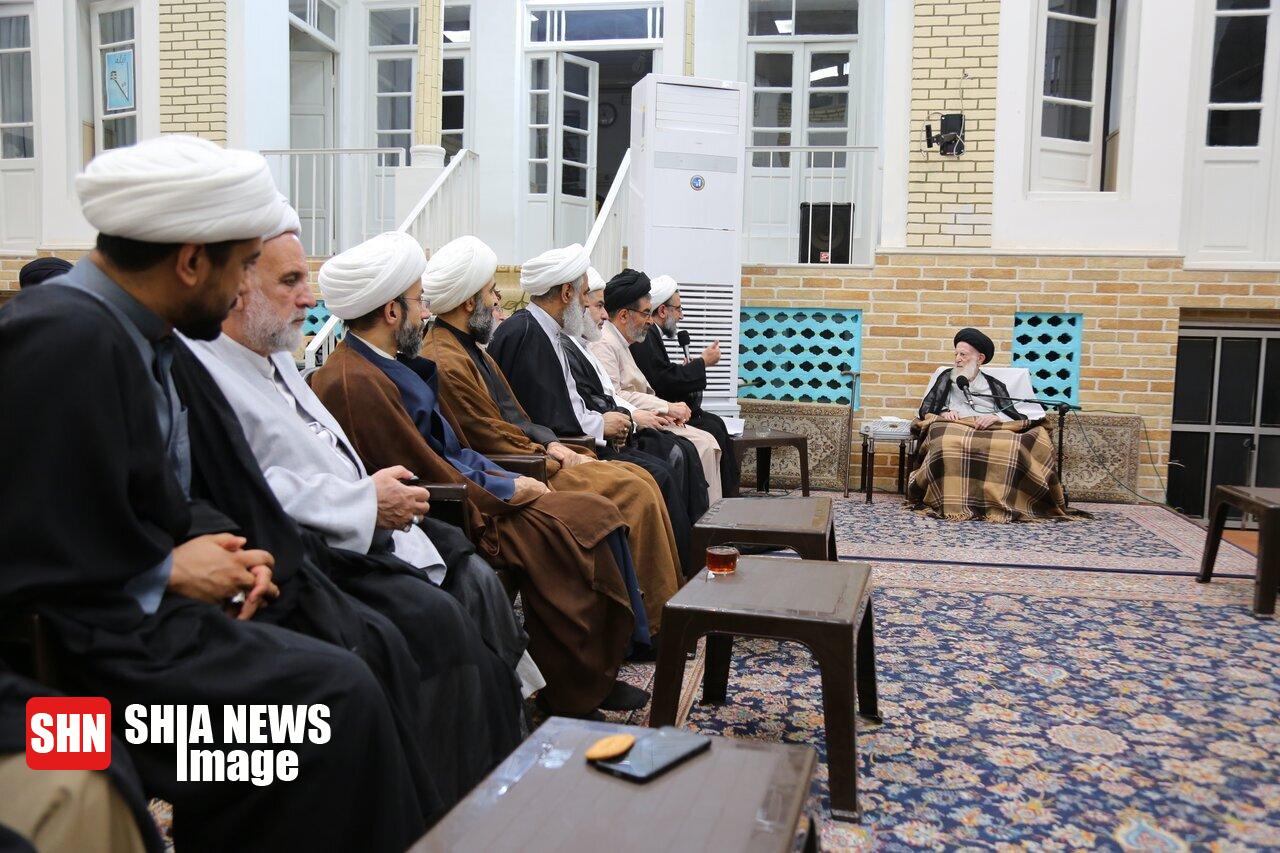 دیدار جمعی از علمای فعال کشور بحرین با آیت الله شبیری زنجانی دیدار جمعی از علمای فعال کشور بحرین با آیت الله شبیری زنجانی