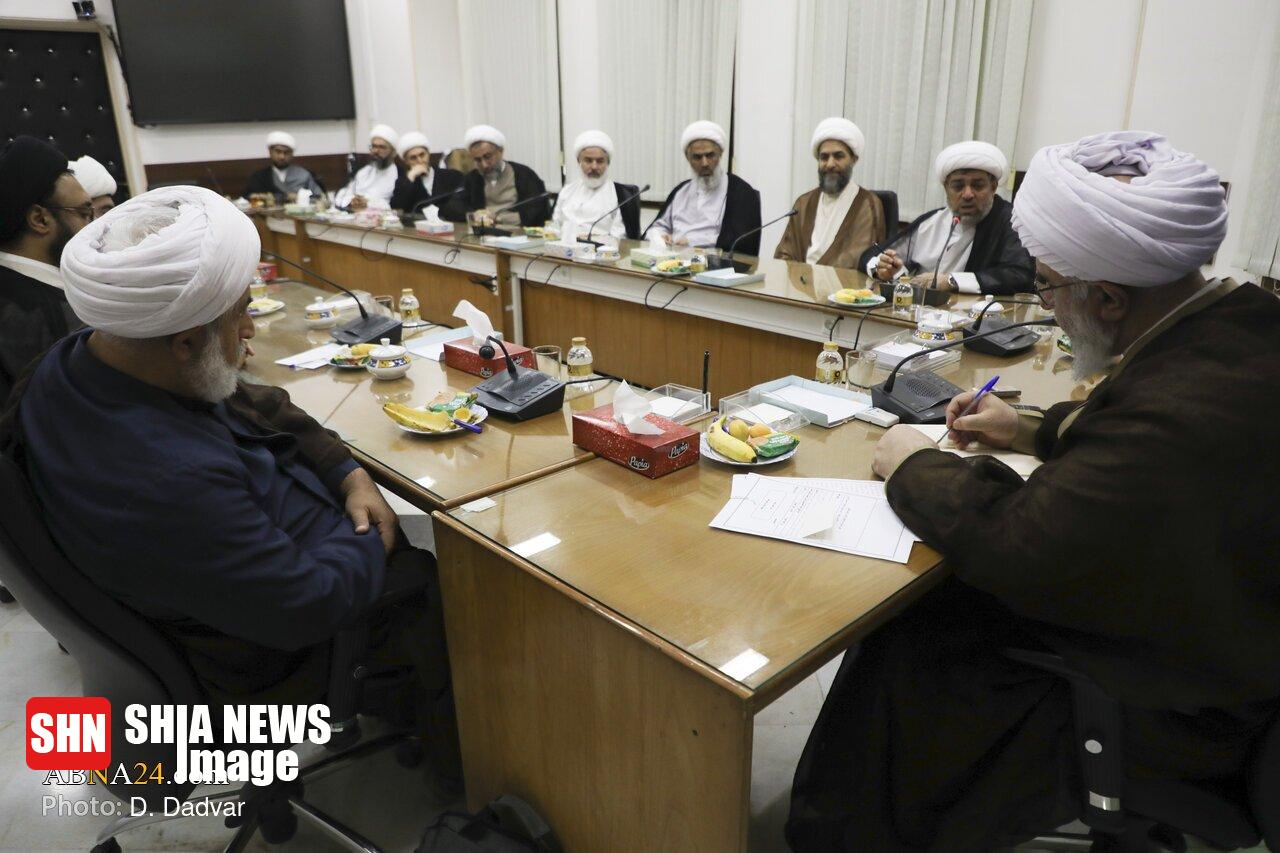 دیدار جمعی از علمای بحرین با دبیرکل مجمع جهانی اهل بیت(ع)