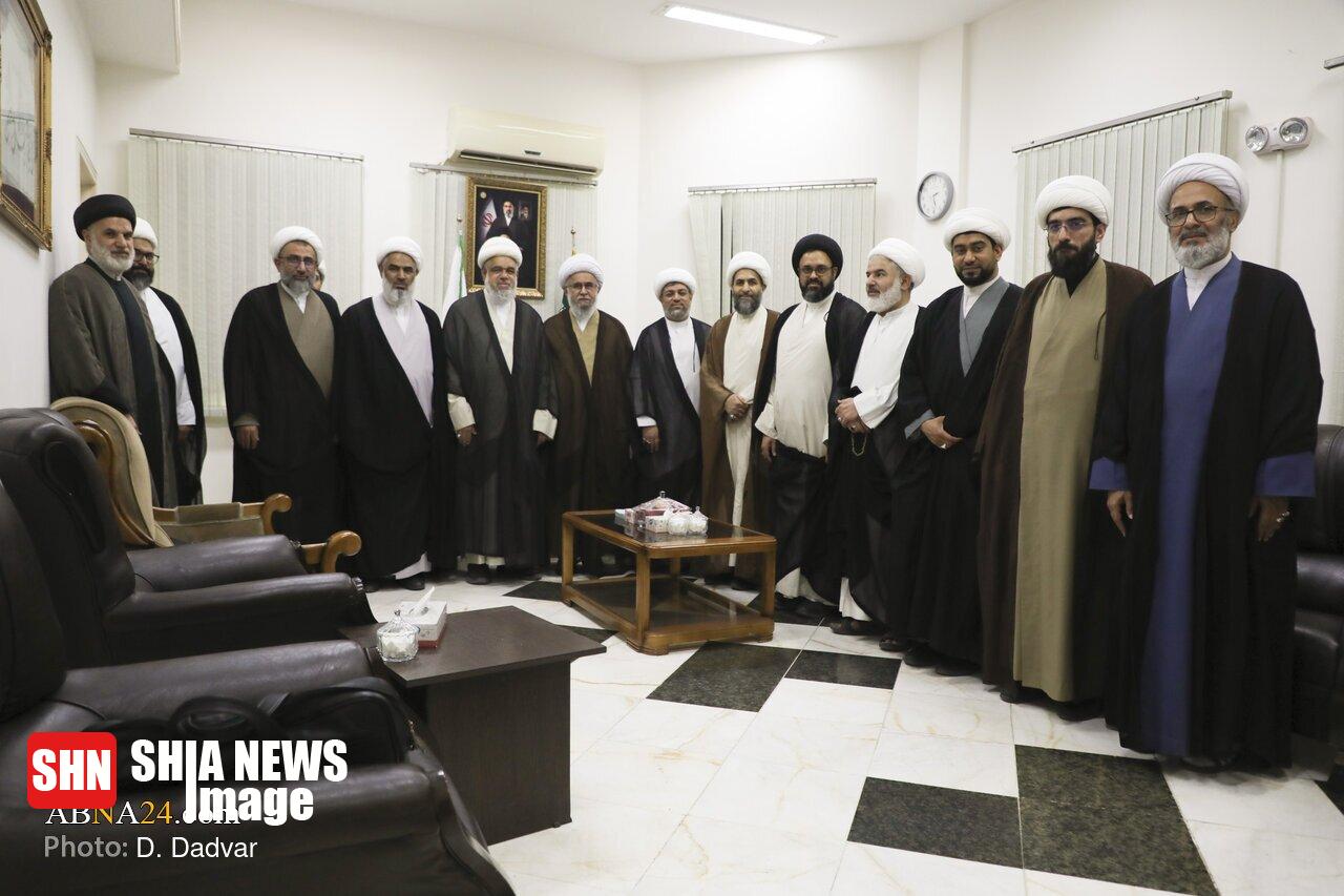 دیدار جمعی از علمای بحرین با دبیرکل مجمع جهانی اهل بیت(ع)