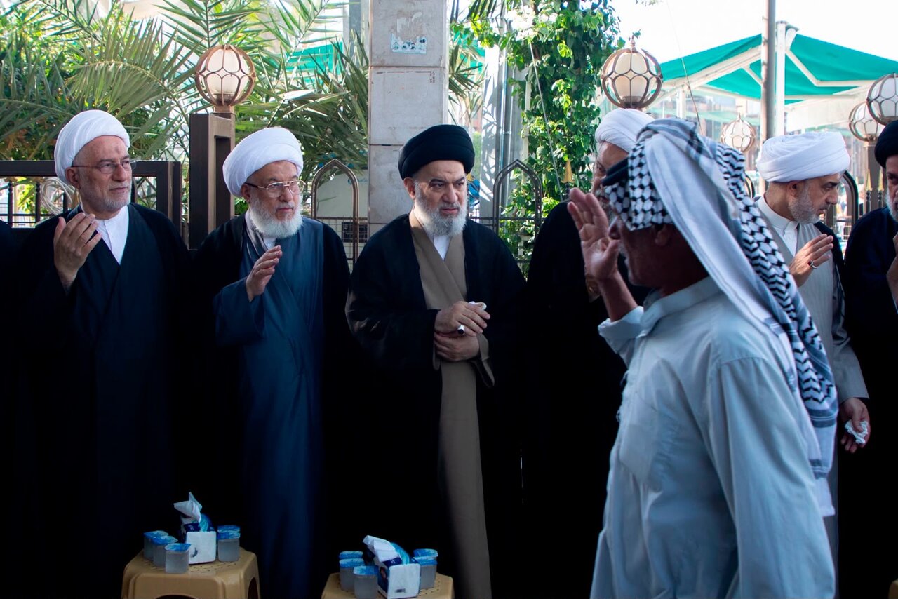 مراسم بزرگداشت آیت الله فیاض در بین الحرمین کربلا + تصاویر مراسم بزرگداشت آیت الله فیاض در بین الحرمین کربلا + تصاویر