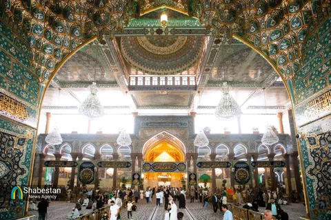 آذین بندی حرم امام حسین(ع) به مناسبت میلاد پیامبر اکرم(ص)