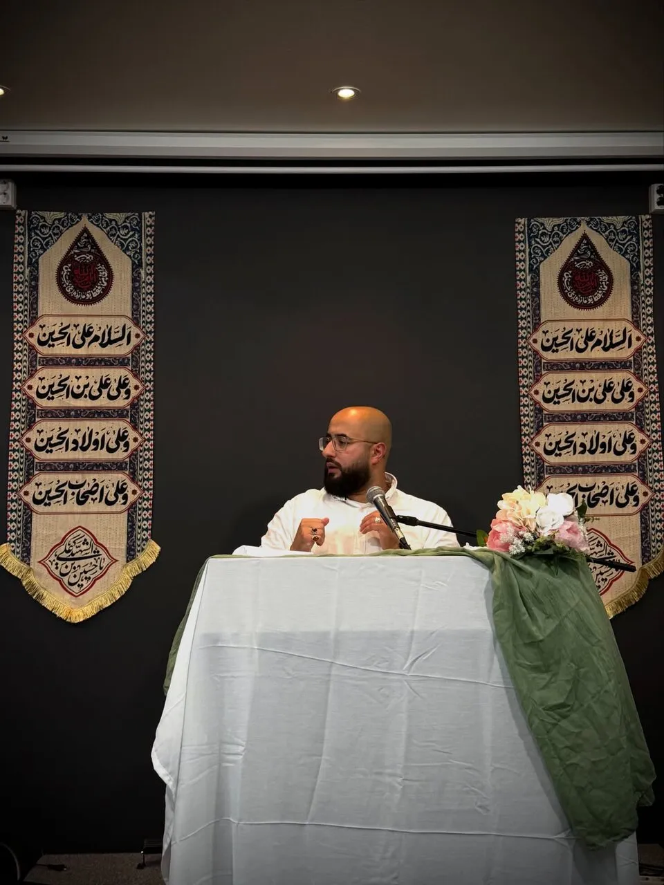 شیعه شدن جوان سوئدی در سالروز ولادت رئیس مذهب تشیع شیعه شدن جوان سوئدی در سالروز ولادت رئیس مذهب تشیع