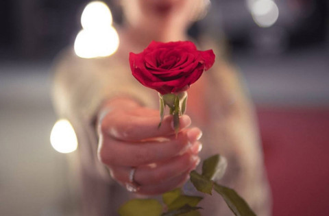 اَلْآدَابُ حُلَلٌ مُجَدَّدَة | ادب ها لباس هاى نو و تازه هستند