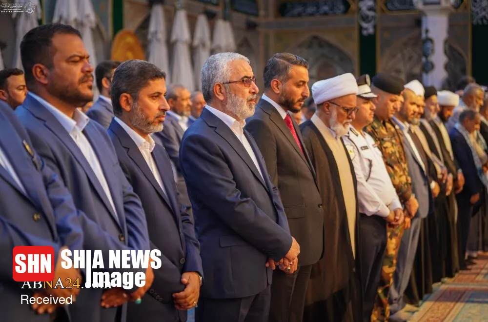 برافراشتن پرچم میلاد پیامبر اکرم(ص) در حرم امیرالمومنین(ع) برافراشتن پرچم میلاد پیامبر اکرم(ص) در حرم امیرالمومنین(ع)