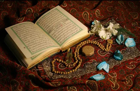 بررسی روایات مربوط به استخاره در منابع حدیثی