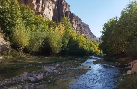حکم ریختن فاضلاب و زباله در رودخانه‌ها