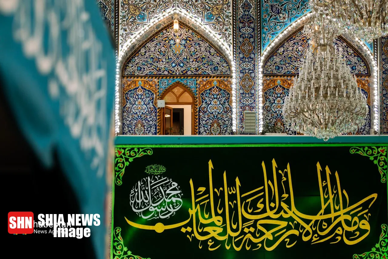 آذین بندی حرم امام حسین آذین بندی حرم امام حسین