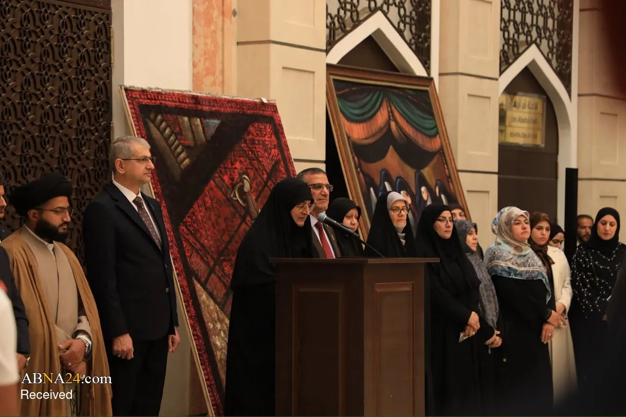 تجمع همبستگی با دانشجویان محجبه آذربایجان در کربلا