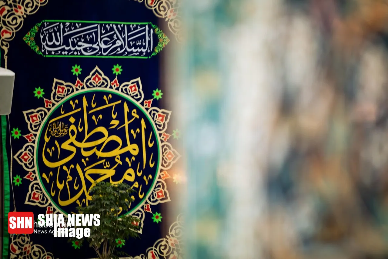 آذین بندی حرم امام حسین آذین بندی حرم امام حسین