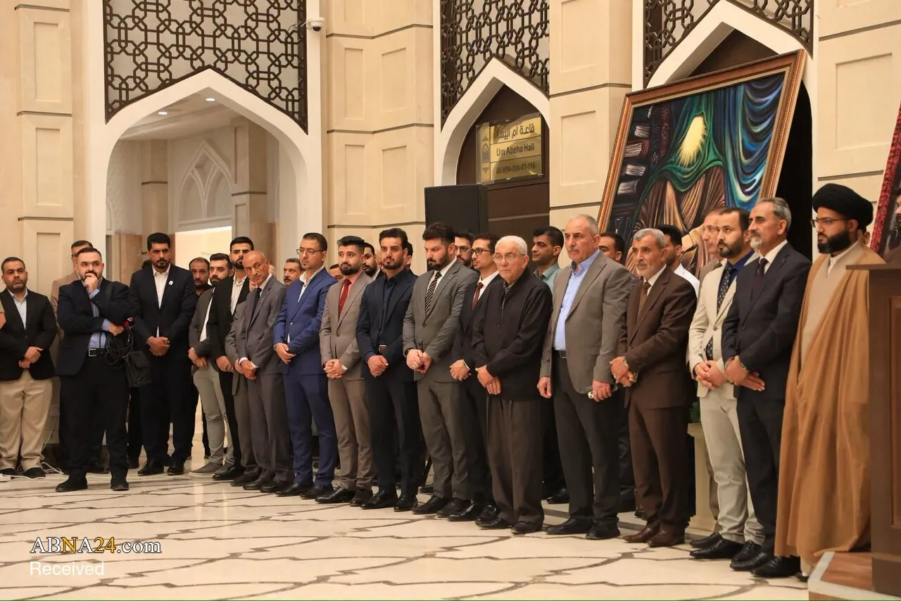 تجمع همبستگی با دانشجویان محجبه آذربایجان در کربلا