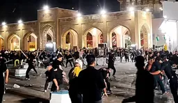 فیلم/ آشتی دو هیات یزدی و تبریزی در حرم امام رضا (ع)