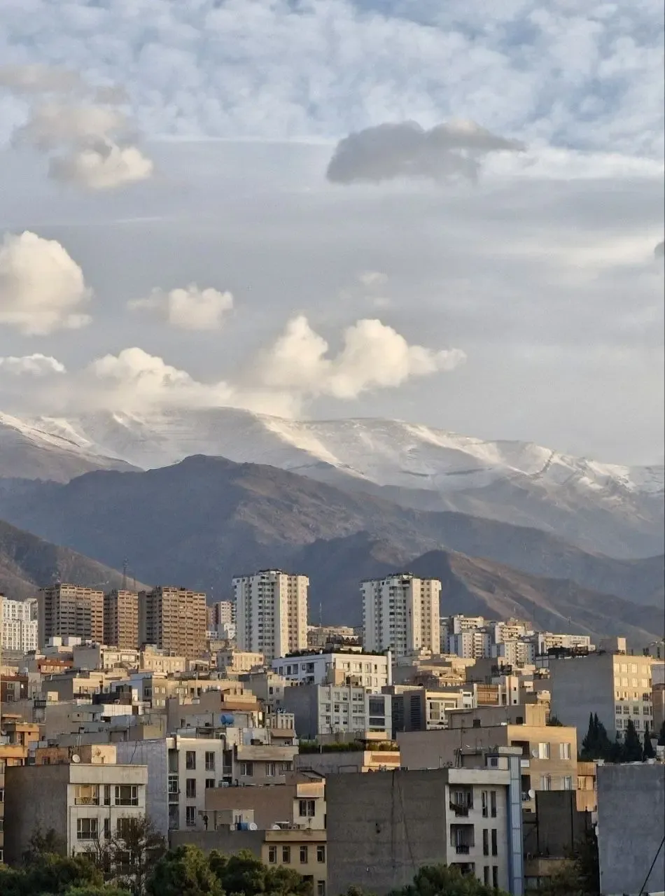 اولین برف پاییزی در ارتفاعات تهران