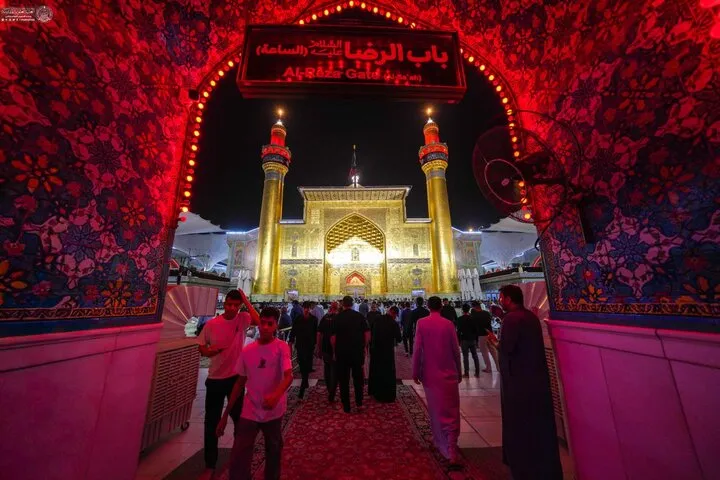 حرم مطهر امیرالمومنین (ع) در عزای شهادت حضرت زهرا(س) حرم مطهر امیرالمومنین (ع) در عزای شهادت حضرت زهرا(س)