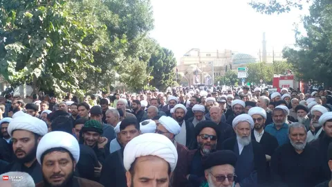 تشییع پیکر آیت‌الله‌شبیری‌زنجانی در قم + تصاویر