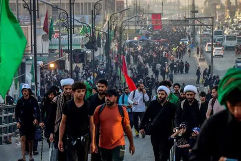 «معجزات مشایه اربعین» در بیان آیت‌الله وحید خراسانی