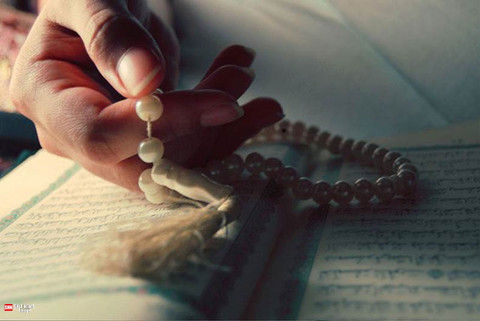 اَلذِّكْرُ نُورٌ وَ رُشْد | ذکر نور و بالندگى است