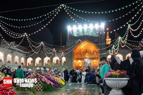 ویدیو/ حال و هوای حرم رضوی در شب میلاد امام رضا(ع)