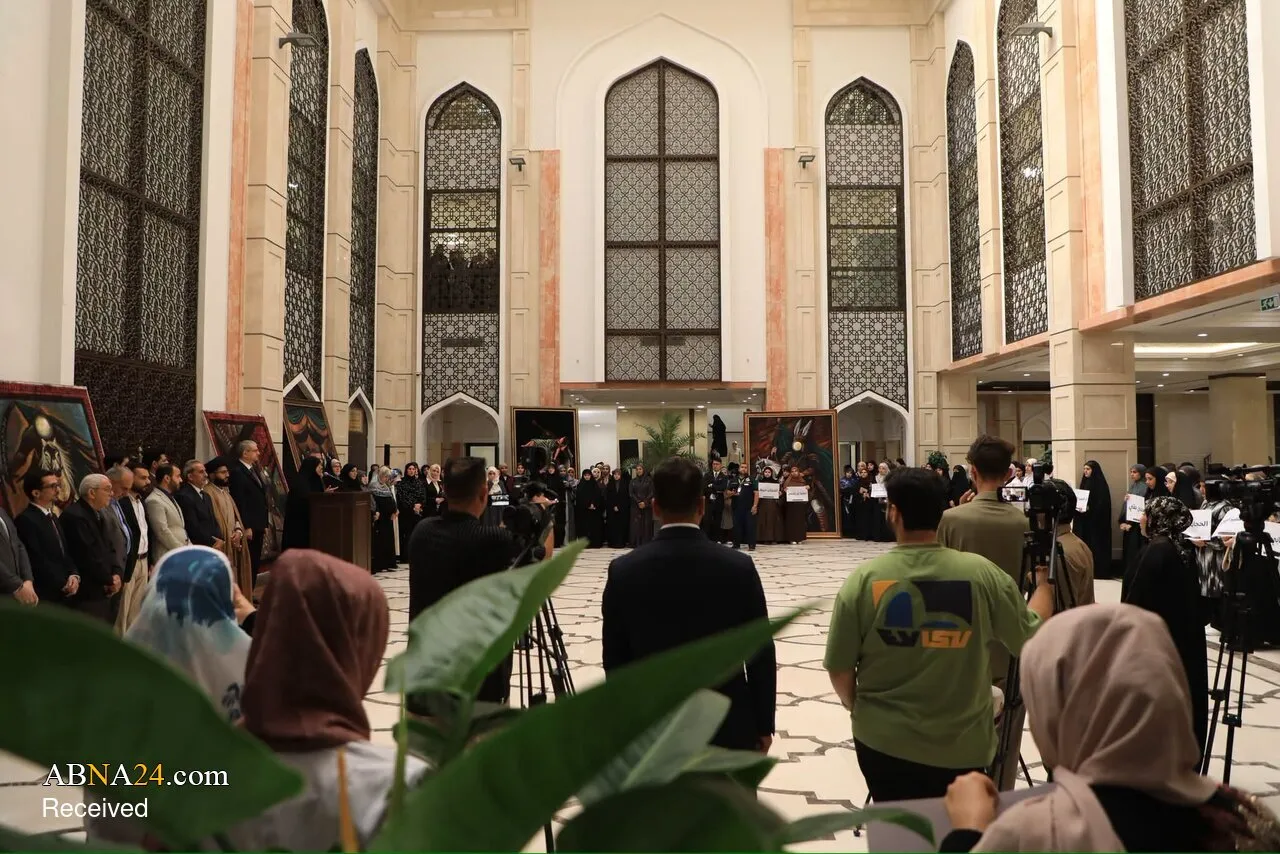 تجمع همبستگی با دانشجویان محجبه آذربایجان در کربلا